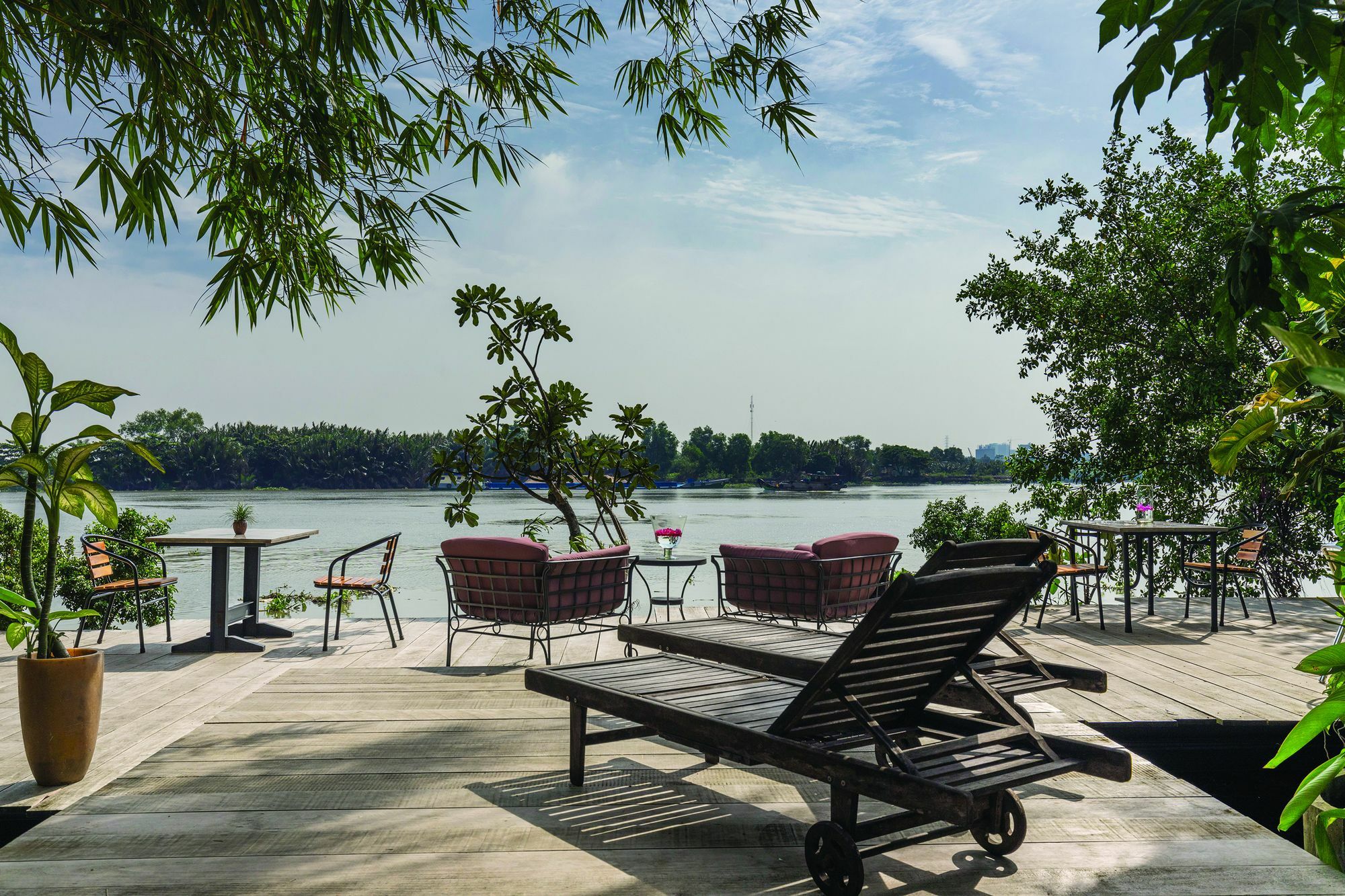 Khách sạn River TP. Hồ Chí Minh